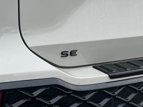 New 2026 Volkswagen Tiguan SE R-Line AWD/4WD image 7