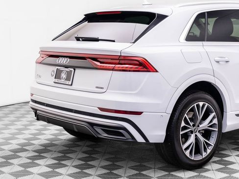Used 2023 Audi Q8 Premium Plus w/ Premium Plus Package AWD/4WD image 33