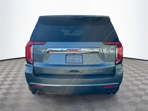 Used 2023 GMC Yukon SLT w/ SLT Premium Package image 6