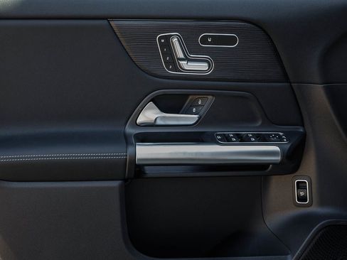 New 2026 Mercedes-Benz GLA 250 image 21