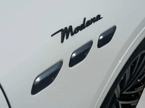 Certified 2023 Maserati Grecale Modena AWD/4WD image 50