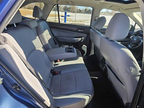 Used 2019 Subaru Outback 2.5i Limited image 40