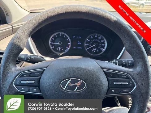 Used 2020 Hyundai Santa Fe SE image 10