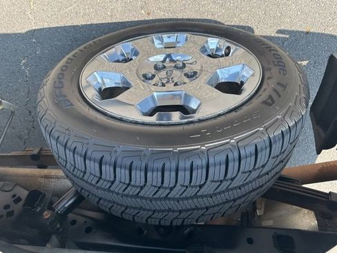 Used 2011 Ford F150 XLT w/ XLT Chrome Pkg image 28