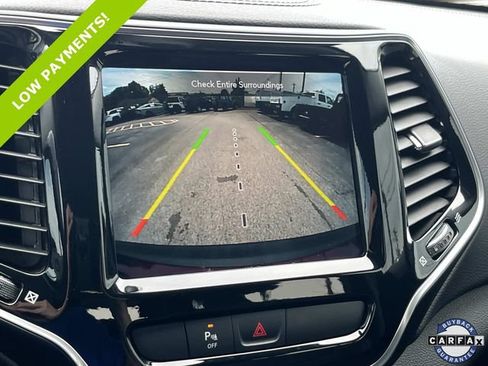 Certified 2020 Jeep Cherokee Limited w/ Luxury Group AWD/4WD image 34