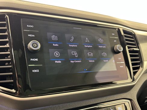 Used 2022 Volkswagen Atlas Cross Sport SEL Premium R-Line image 26