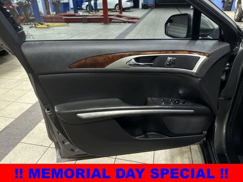 Used 2014 Lincoln MKZ AWD w/ Equipment Group 102A Reserve image 30