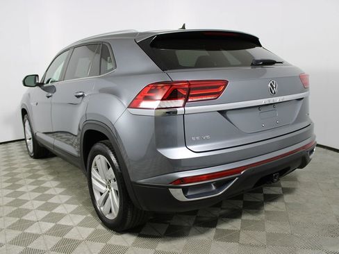 Used 2021 Volkswagen Atlas Cross Sport SE w/ Panoramic Sunroof Package image 41