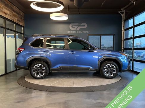 Used 2026 Subaru Forester AWD/4WD image 2