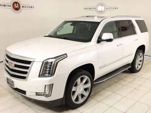 Used 2020 Cadillac Escalade Luxury AWD/4WD image 55