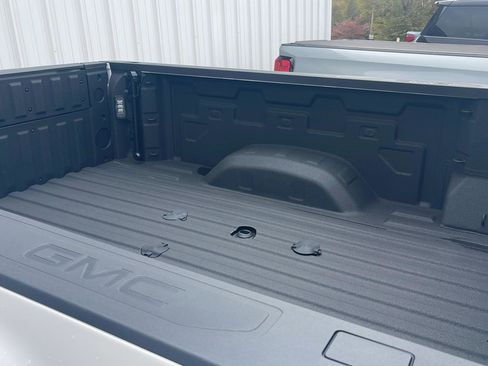 Used 2024 GMC Sierra 3500 Denali Ultimate image 5