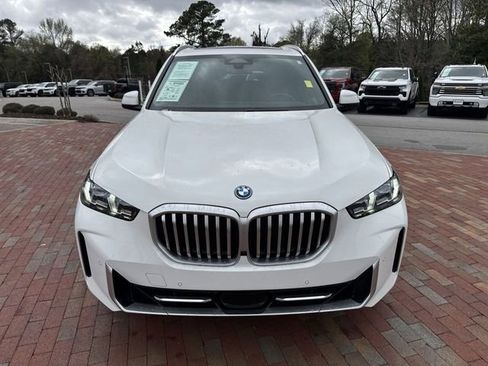 Used 2025 BMW X5 xDrive50e AWD/4WD image 31