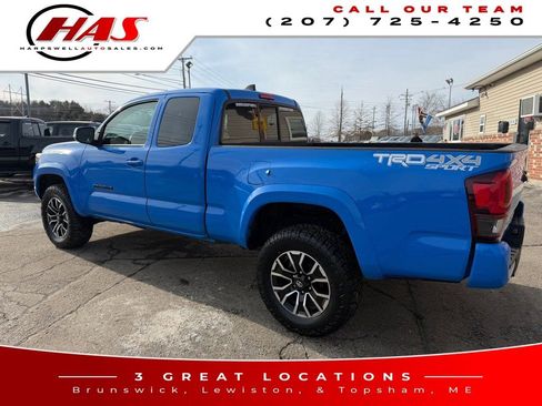 Used 2020 Toyota Tacoma TRD Sport image 5