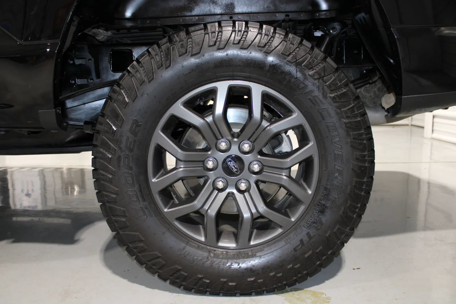 Used 2023 Ford F150 Tremor w/ Equipment Group 402A High AWD/4WD image 4