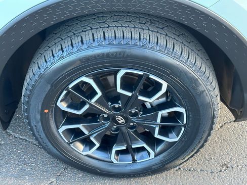 Used 2023 Hyundai Santa Cruz SEL w/ Activity Package image 10