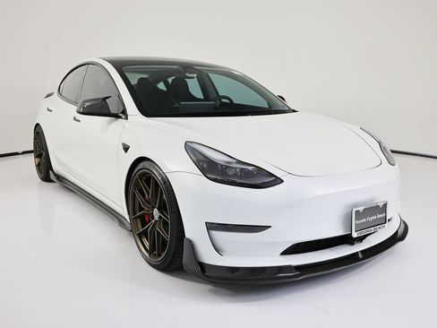 Used 2023 Tesla Model 3 Performance AWD/4WD image 9
