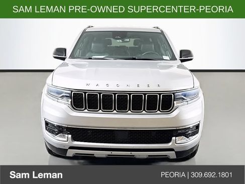 Used 2023 Jeep Wagoneer Series II AWD/4WD image 2