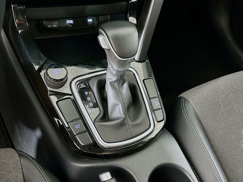 Used 2025 Kia Seltos S image 25