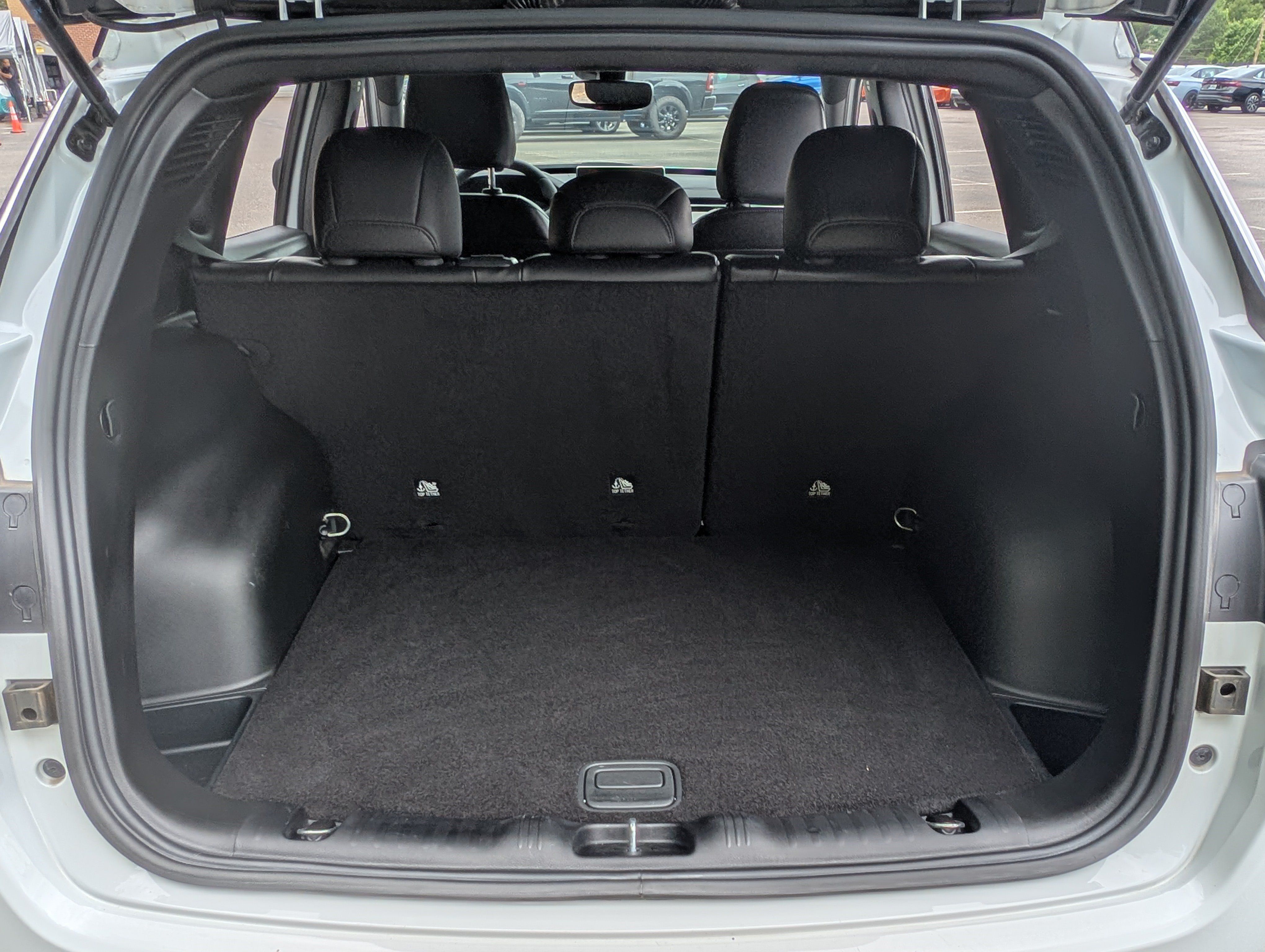 Used 2025 Jeep Compass Limited AWD/4WD image 17