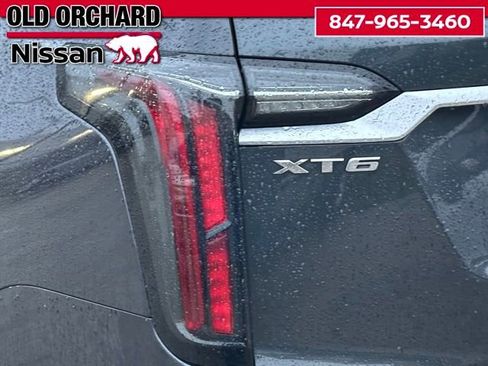 Used 2023 Cadillac XT6 Sport w/ Platinum Package image 7