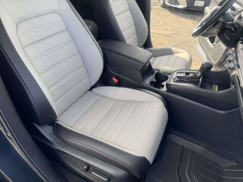 Used 2025 Honda CR-V Sport Touring image 18