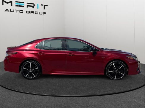 Used 2018 Toyota Camry XSE FWD image 10