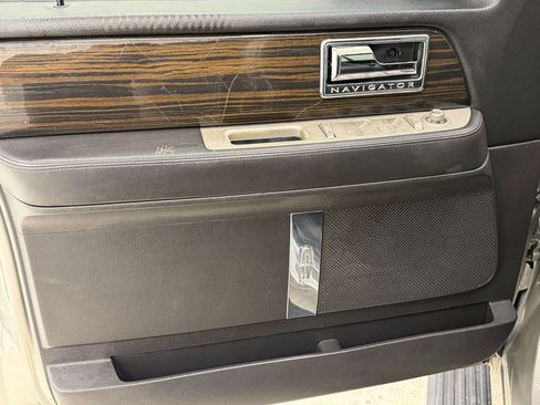 Used 2008 Lincoln Navigator 2WD image 13