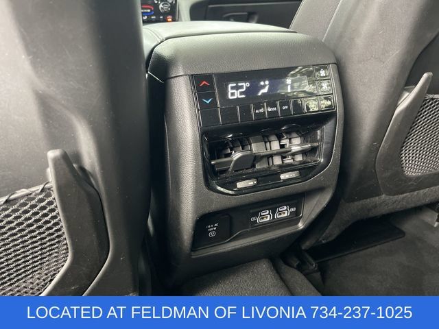 Used 2023 Jeep Grand Cherokee L Laredo AWD/4WD image 21