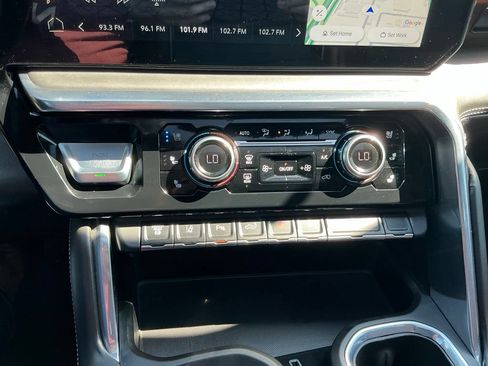 Used 2024 GMC Sierra 2500 Denali Ultimate AWD/4WD image 26