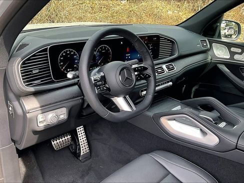 New 2026 Mercedes-Benz GLS 450 4MATIC image 6