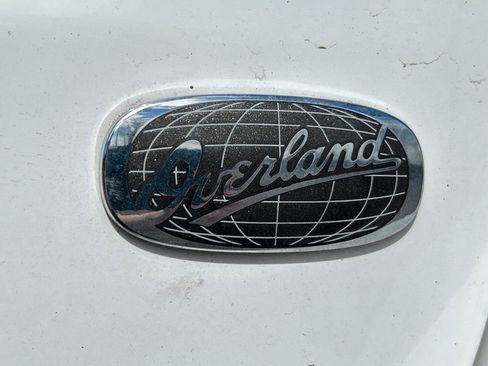 Used 2017 Jeep Grand Cherokee Overland image 29