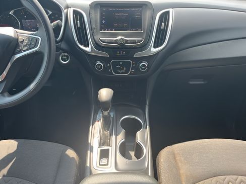 Used 2022 Chevrolet Equinox LT FWD image 25