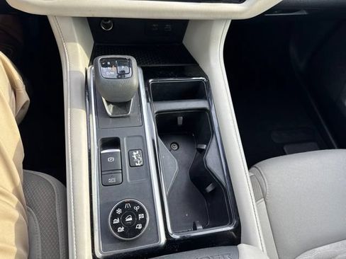Used 2023 Nissan Pathfinder SV AWD/4WD image 24
