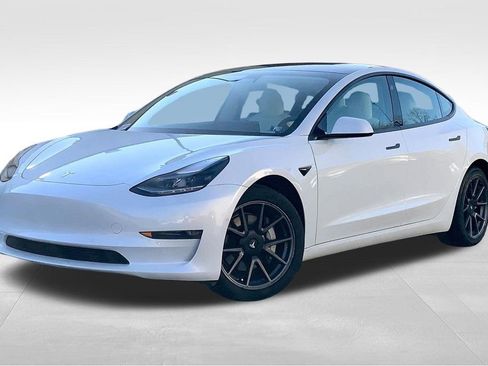 Used 2021 Tesla Model 3 Long Range image 2