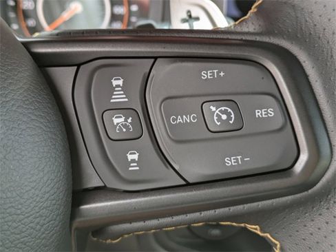 New 2025 Jeep Wrangler Unlimited Rubicon 392 image 28