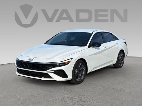 New 2025 Hyundai Elantra Sport image 22