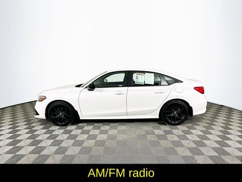 Used 2024 Honda Civic Sport image 6