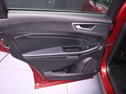 Used 2018 Ford Edge Titanium w/ Equipment Group 301A image 29