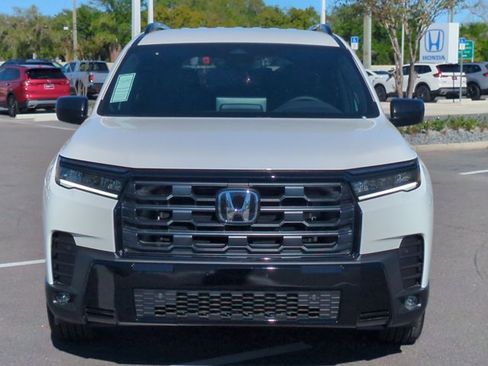 New 2026 Honda Pilot Sport image 6