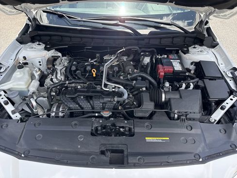Used 2024 Nissan Altima 2.5 SV FWD image 30