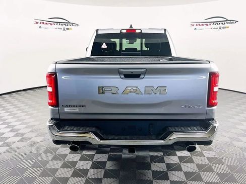 Used 2025 RAM 1500 Laramie AWD/4WD image 7