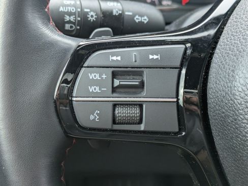 Used 2025 Honda Pilot Black Edition image 22