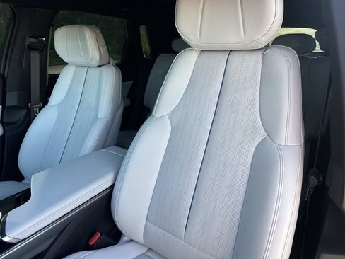 Used 2024 Cadillac Lyriq Luxury RWD image 20