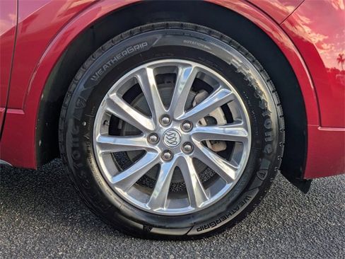 Used 2020 Buick Envision Essence image 11