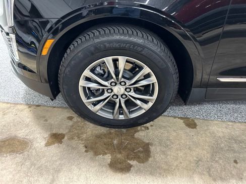 Used 2021 Cadillac XT5 Premium Luxury w/ LPO, Floor Liner Package AWD/4WD image 30