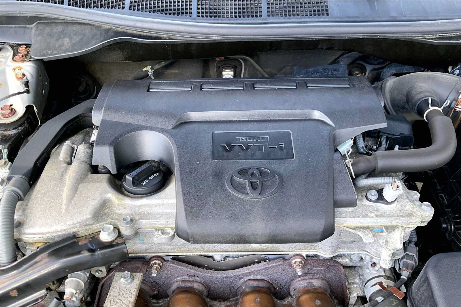 Used 2012 Toyota Camry LE FWD image 29