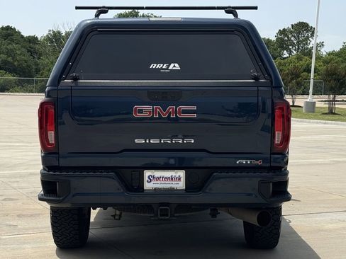 Used 2022 GMC Sierra 2500 AT4 w/ AT4 Preferred Package AWD/4WD image 5