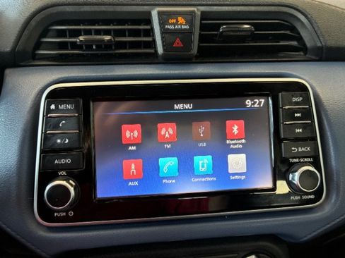 Used 2024 Nissan Versa SV FWD image 22