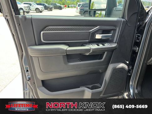 New 2026 RAM 2500 Big Horn AWD/4WD image 5