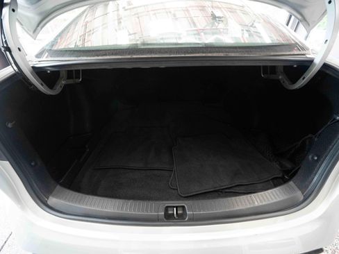 Used 2024 Toyota Corolla SE FWD image 27